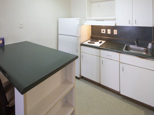 Imagen de la habitación del Hotel Intown Suites Extended Stay Greensboro Nc - Lanada Rd. Foto 7