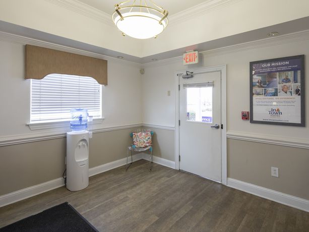Imagen de los interiores del Hotel Intown Suites Extended Stay Greensboro Nc - Lanada Rd. Foto 14