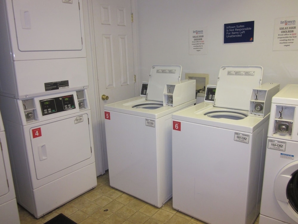 Imagen de los interiores del Hotel Intown Suites Extended Stay Greenville. Foto 14