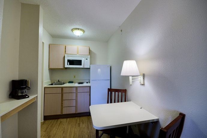 Imagen de la habitación del Hotel Intown Suites Extended Stay Houston - Westchase. Foto 10