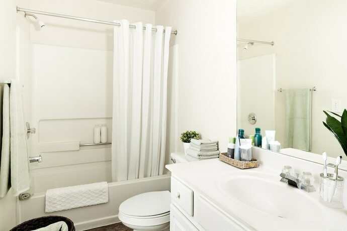Imagen de la habitación del Hotel Intown Suites Extended Stay Louisville Ky - Northeast. Foto 13