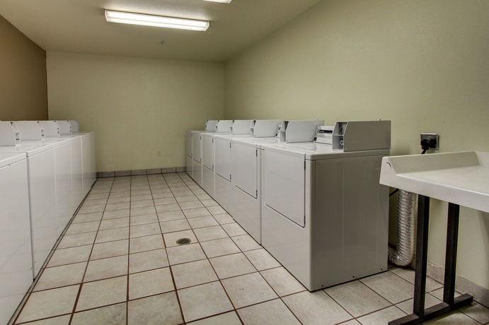 Imagen de los interiores del Hotel Intown Suites Extended Stay New Orleans - Metairie. Foto 10