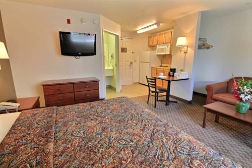 Imagen de la habitación del Hotel Intown Suites Extended Stay Newport News Va - I-64. Foto 16