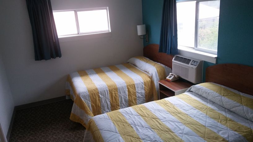 Imagen de la habitación del Hotel Intown Suites Extended Stay Savannah Ga. Foto 7