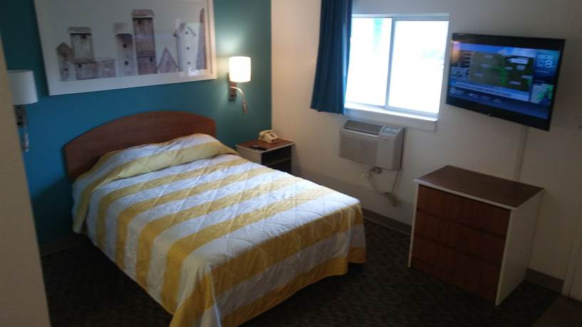 Imagen de la habitación del Hotel Intown Suites Extended Stay Savannah Ga. Foto 9