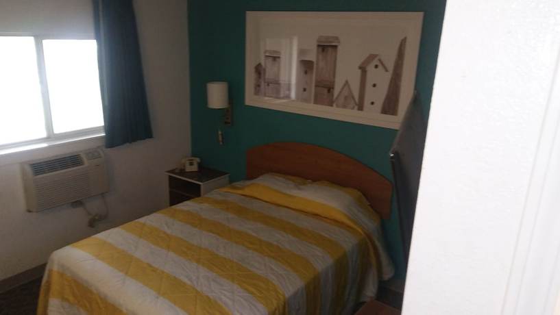 Imagen de la habitación del Hotel Intown Suites Extended Stay Savannah Ga. Foto 12