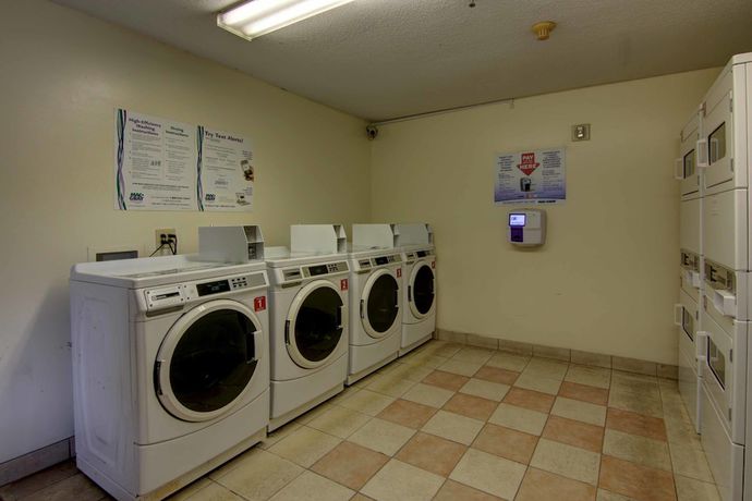 Imagen de los interiores del Hotel Intown Suites Extended Stay Select Atlanta Ga - Smyrna. Foto 19