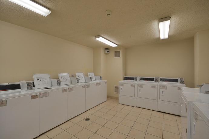 Imagen de los interiores del Hotel Intown Suites Extended Stay Select Houston Tx - Brookhollow. Foto 10