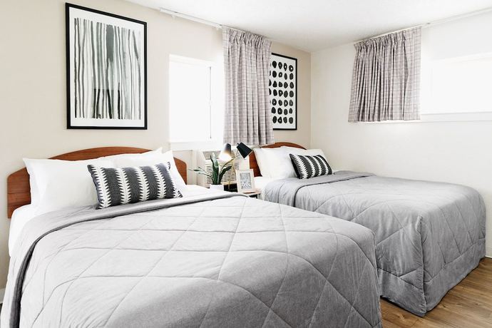 Imagen de la habitación del Hotel Intown Suites Extended Stay West Palm Beach Fl. Foto 9