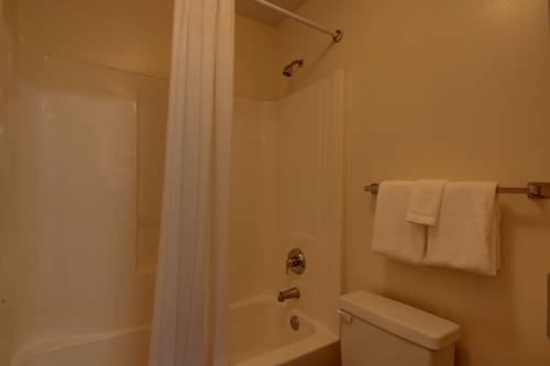 Imagen de la habitación del Hotel Intown Suites Snellville. Foto 7