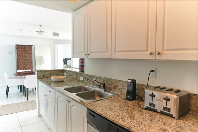 Imagen de la habitación del Hotel Intracoastal By Spiaggia Apart Residence. Foto 9