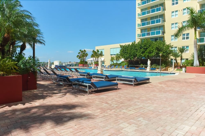 Imagen de la piscina del Hotel Intracoastal By Spiaggia Apart Residence. Foto 18