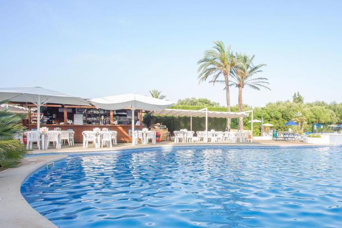 Imagen de la piscina del Hotel Inturotel Azul Garden. Foto 9