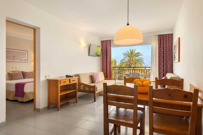 Imagen de la habitación del Hotel Inturotel Azul Garden. Foto 5