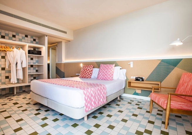 Imagen de la habitación del Hotel Inturotel Cala Esmeralda Beach and Spa - Adults Only. Foto 7