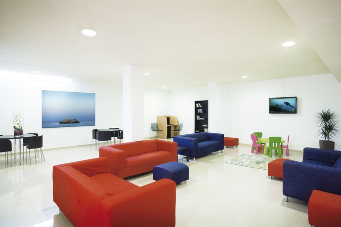 Imagen de los interiores del Hotel Inturotel Esmeralda Garden. Foto 6