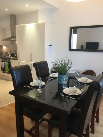 Imagen general del Hotel Inverness City Suites. Foto 7