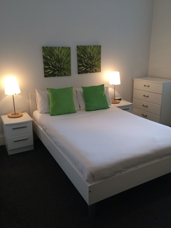 Imagen de la habitación del Hotel Inverness Place. Foto 5