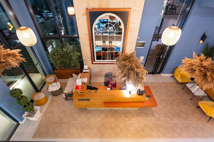 Imagen de los interiores del Hotel Invictus, Becici. Foto 15