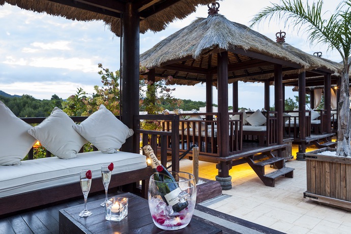 Imagen de los exteriores del Hotel Invisa Figueral Resort. Foto 5