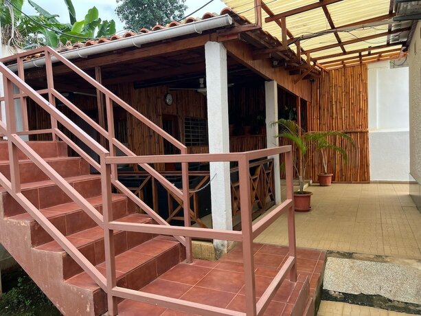 Imagen general del Hotel Inviting 10 Bed Apartment in Sao Tome. Foto 2