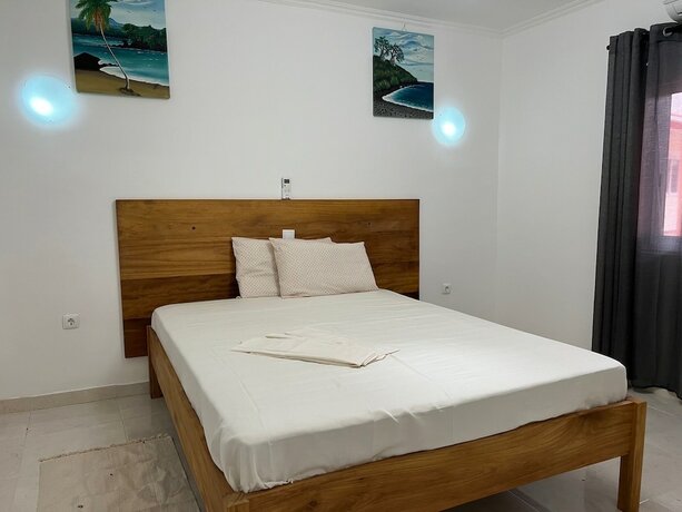 Imagen general del Hotel Inviting 10 Bed Apartment in Sao Tome. Foto 14