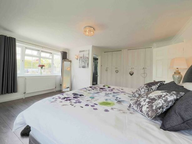 Imagen general del Hotel Inviting 7-bed House With sea Views in Hythe. Foto 10