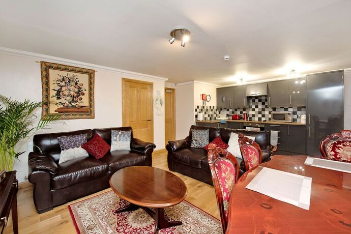Imagen general del Hotel Inviting 9-bed House in Aberdeen. Foto 1
