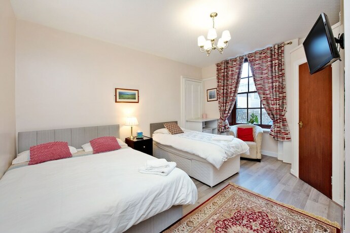 Imagen general del Hotel Inviting 9-bed House in Aberdeen. Foto 7