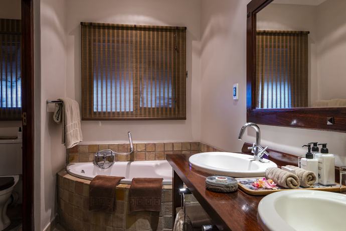 Imagen de la habitación del Hotel Inyati Game Lodge. Foto 13