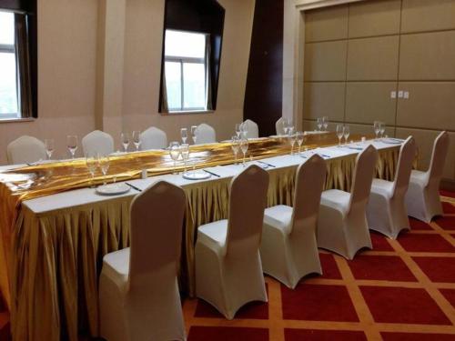 Imagen general del Hotel Inzone Garland Taian. Foto 15