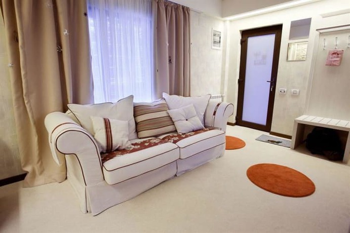 Imagen de los interiores del Hotel Ioana. Foto 11