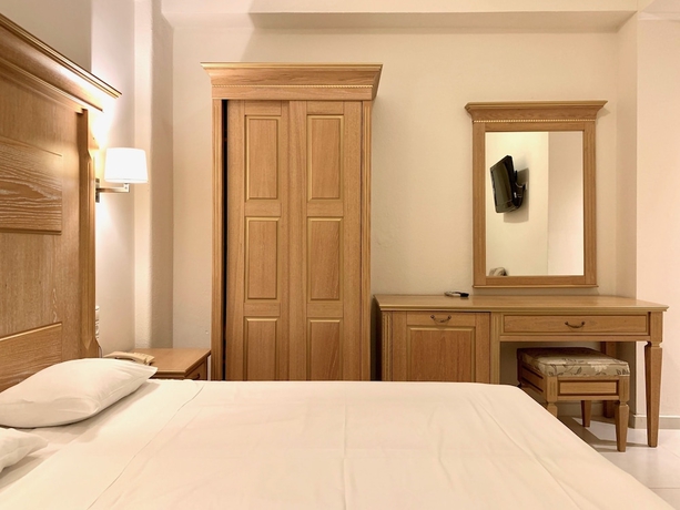 Imagen de la habitación del Hotel Ioli Village. Foto 5