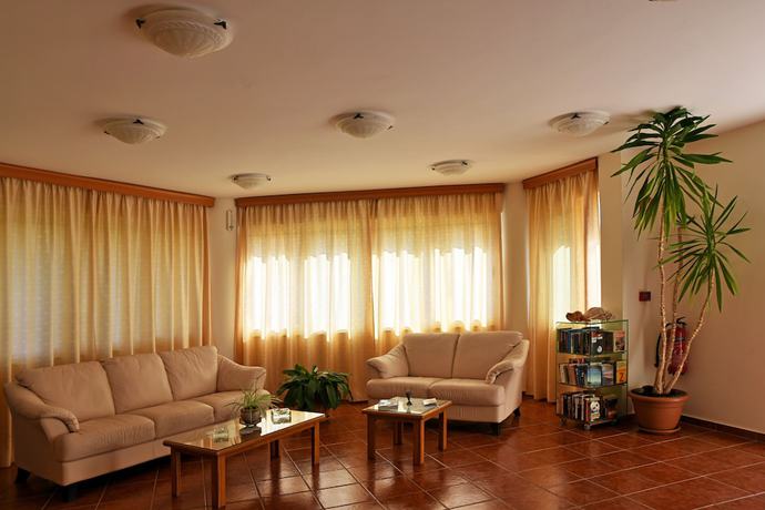 Imagen de los interiores del Hotel Iolkos Apartments. Foto 20