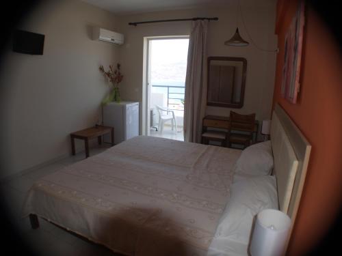 Imagen de la habitación del Hotel Iolkos. Foto 4