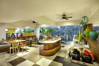 Imagen del bar/restaurante del Hotel Ion Bali Benoa. Foto 3