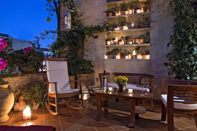 Imagen de los exteriores del Hotel Ionas Boutique. Foto 13