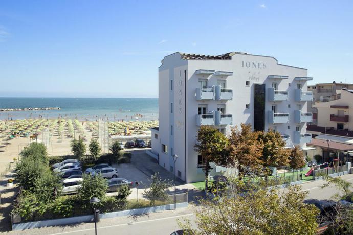 Imagen general del Hotel Iones. Foto 1