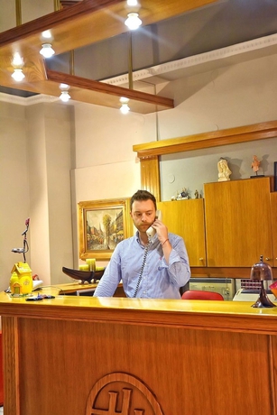 Imagen de los interiores del Hotel Ioni. Foto 15