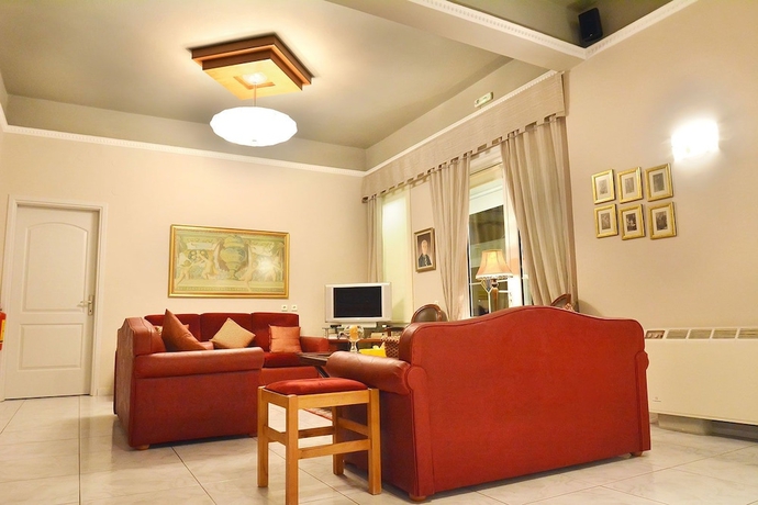 Imagen de los interiores del Hotel Ioni. Foto 17