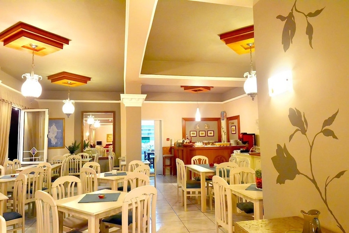 Imagen del bar/restaurante del Hotel Ioni. Foto 7