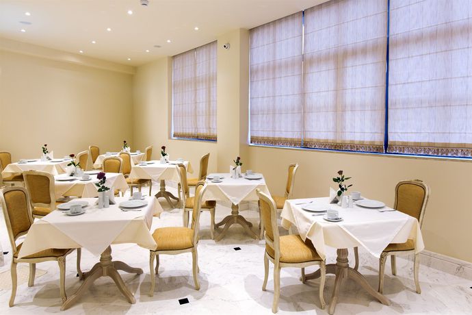 Imagen de los interiores del Hotel Ionia Suites. Foto 6