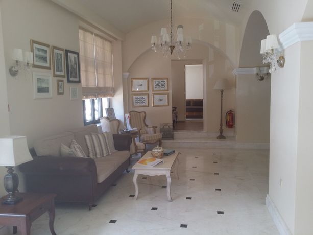 Imagen de los interiores del Hotel Ionia Suites. Foto 12