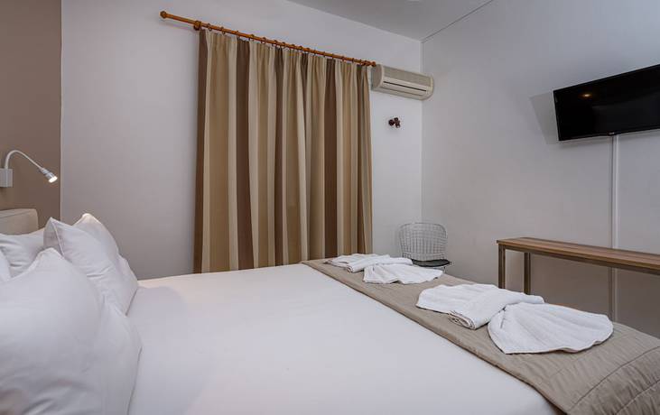 Imagen de la habitación del Hotel Ionian Aura Apartments. Foto 15