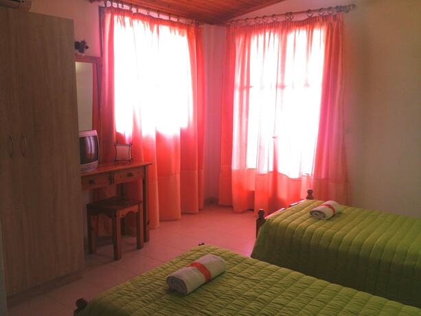 Imagen general del Hotel Ionian Breeze Apartments. Foto 4