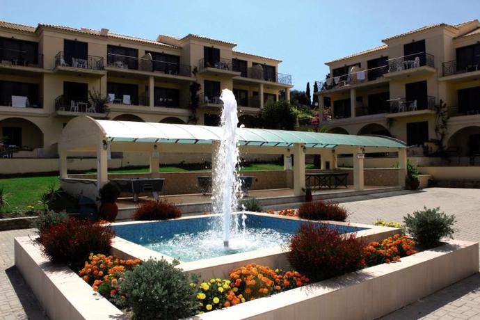 Imagen general del Hotel Ionian Sea View. Foto 10