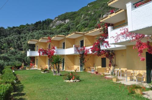 Imagen general del Hotel Ionian Sea View Studios byius. Foto 2