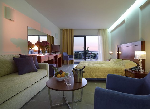 Imagen de la habitación del Hotel Ionian Theoxenia. Foto 6