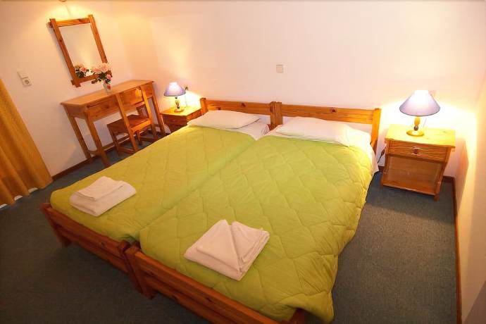 Imagen de la habitación del Hotel Ionikos. Foto 6