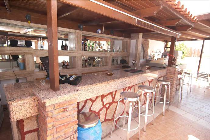 Imagen del bar/restaurante del Hotel Ionikos. Foto 2